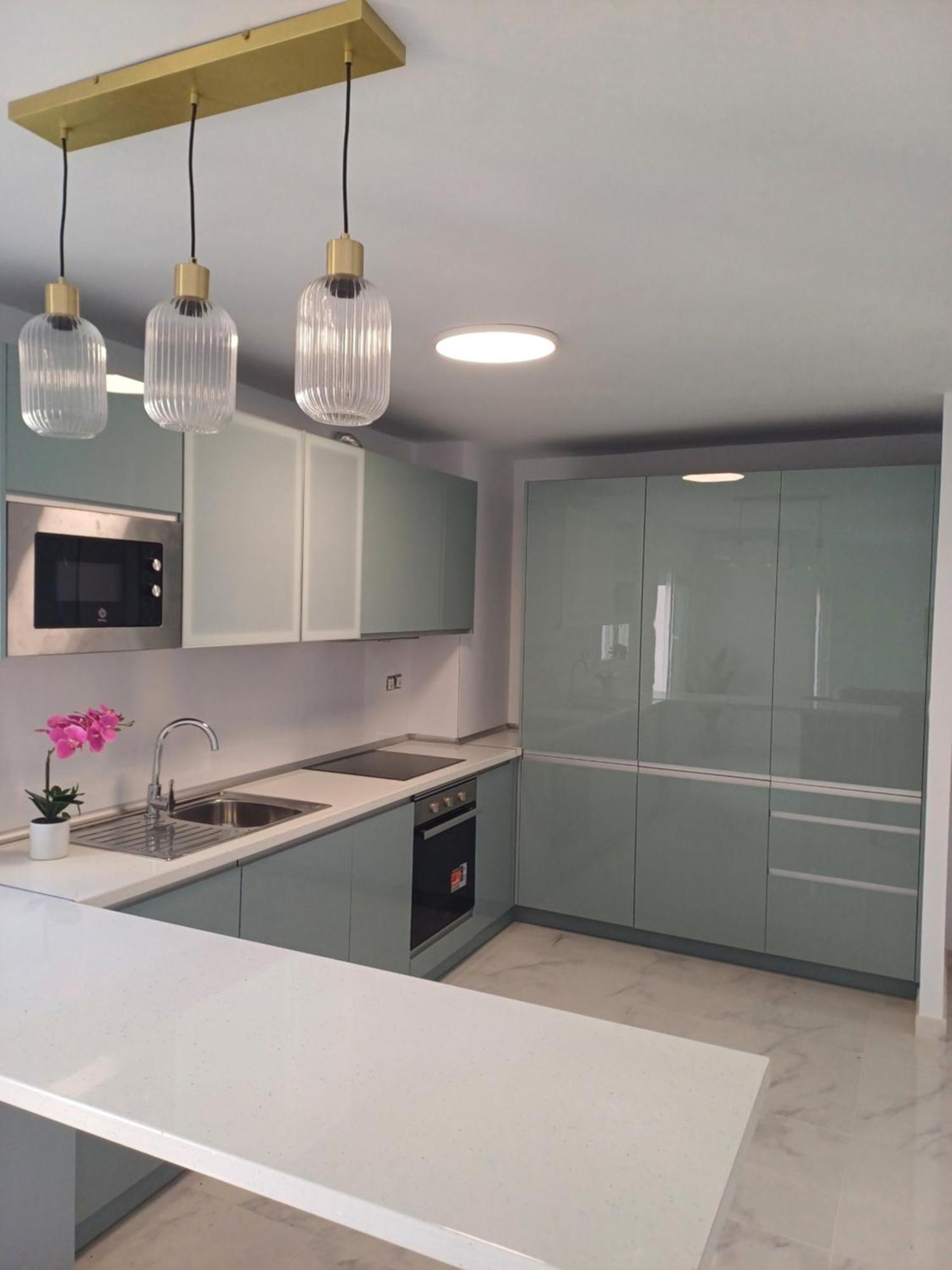 Beautiful Beachfront Newly Renovated 2 Bedroom Apartment With Swimming Pool And Garden San Luis de Sabinillas Esterno foto